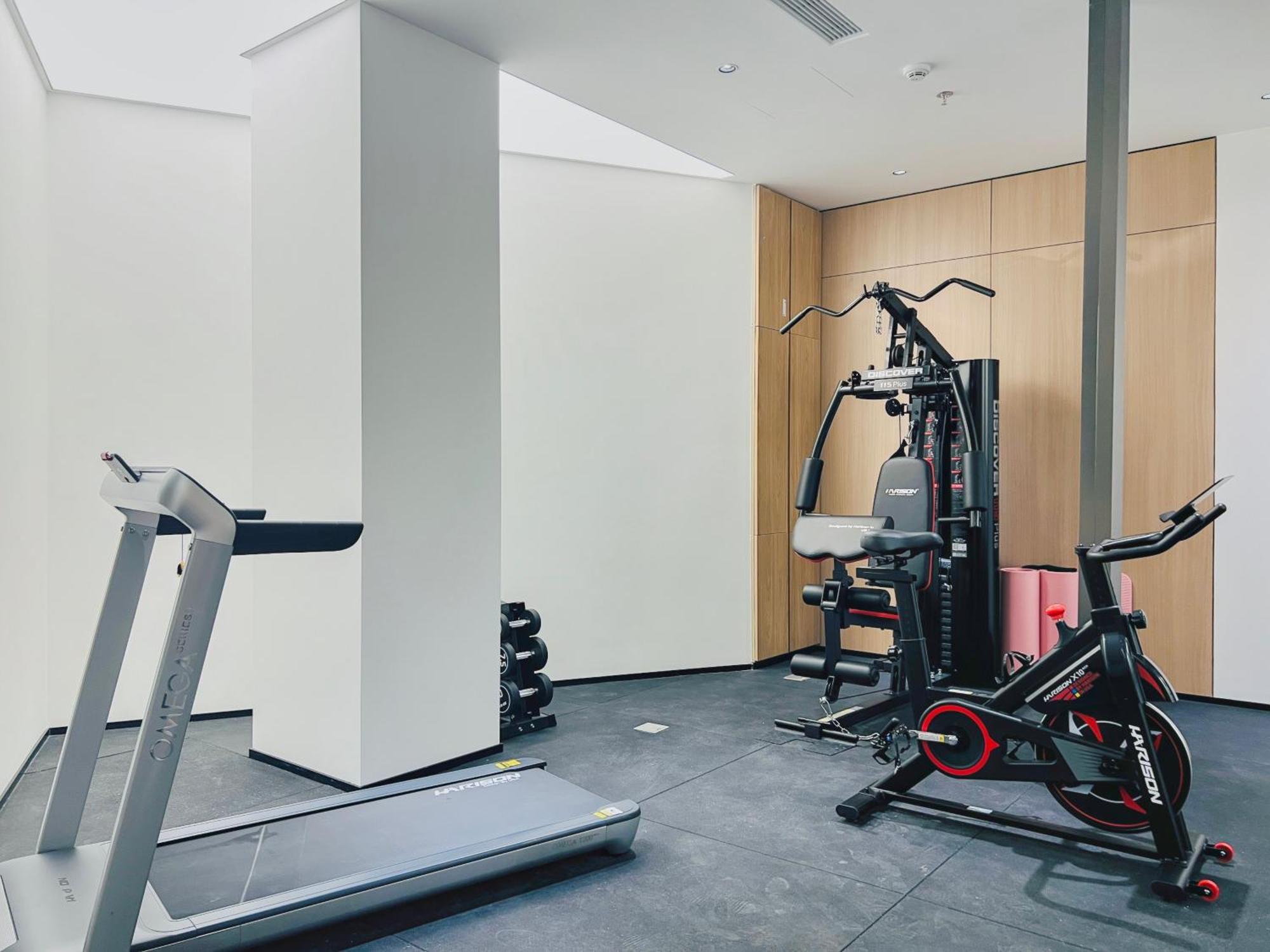 Dayin Garden Hotel -Near People'S Square & Nanjing Road-Large Social Area -Bar -Cafe -Gym -Free Laundry Luggage Storage -24H Front Desk-English Service 上海 外观 照片