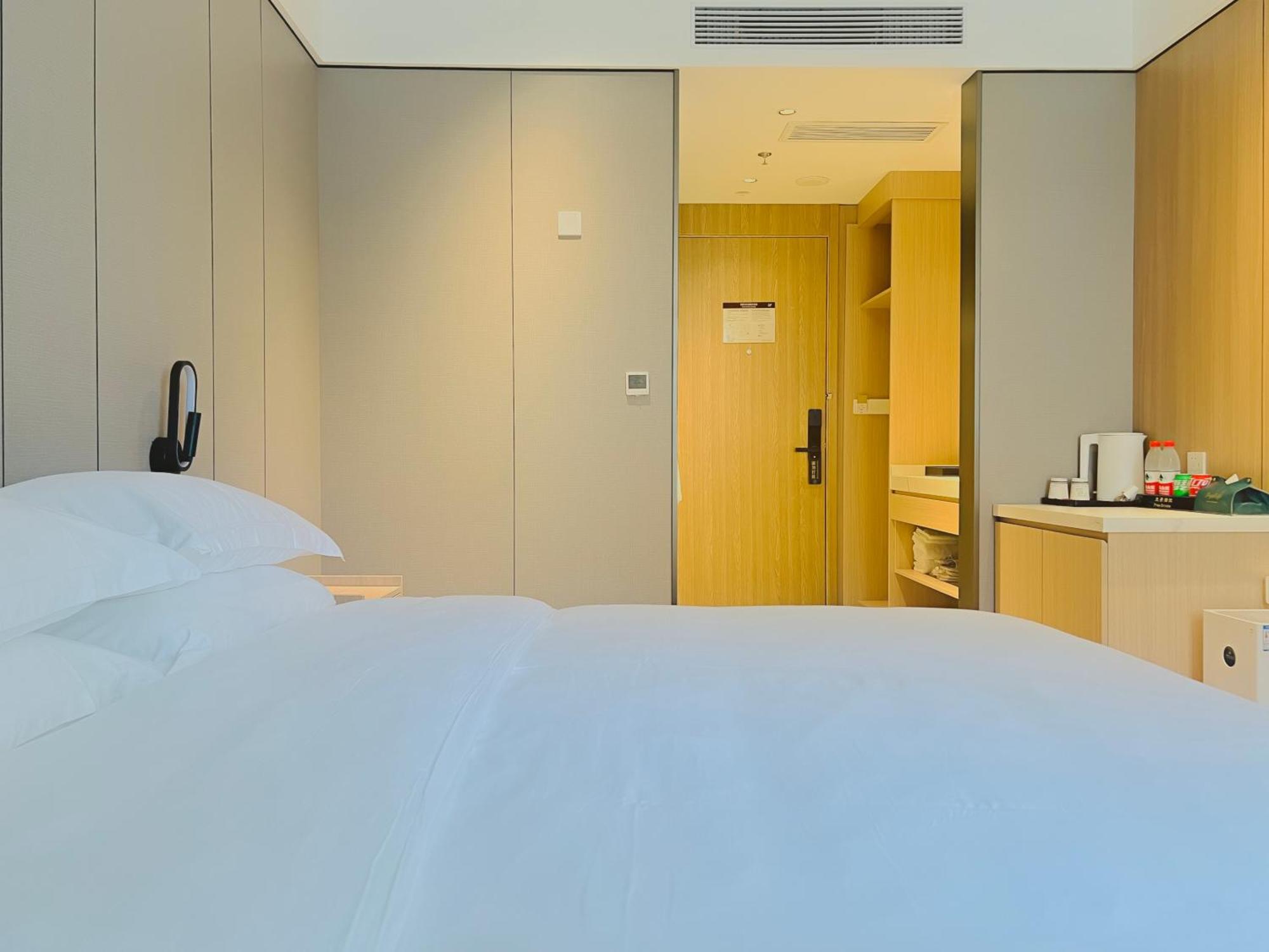 Dayin Garden Hotel -Near People'S Square & Nanjing Road-Large Social Area -Bar -Cafe -Gym -Free Laundry Luggage Storage -24H Front Desk-English Service 上海 外观 照片