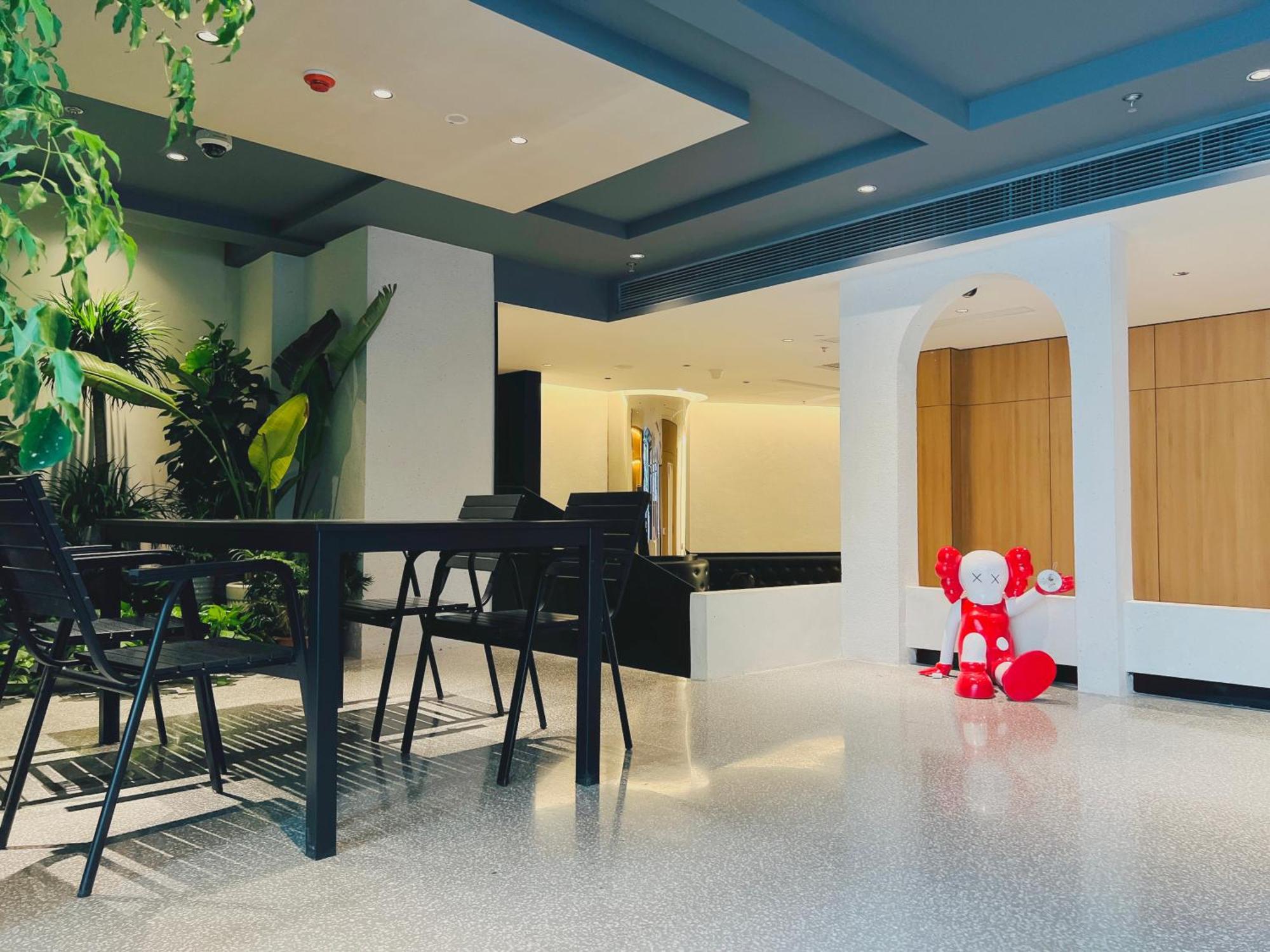 Dayin Garden Hotel -Near People'S Square & Nanjing Road-Large Social Area -Bar -Cafe -Gym -Free Laundry Luggage Storage -24H Front Desk-English Service 上海 外观 照片