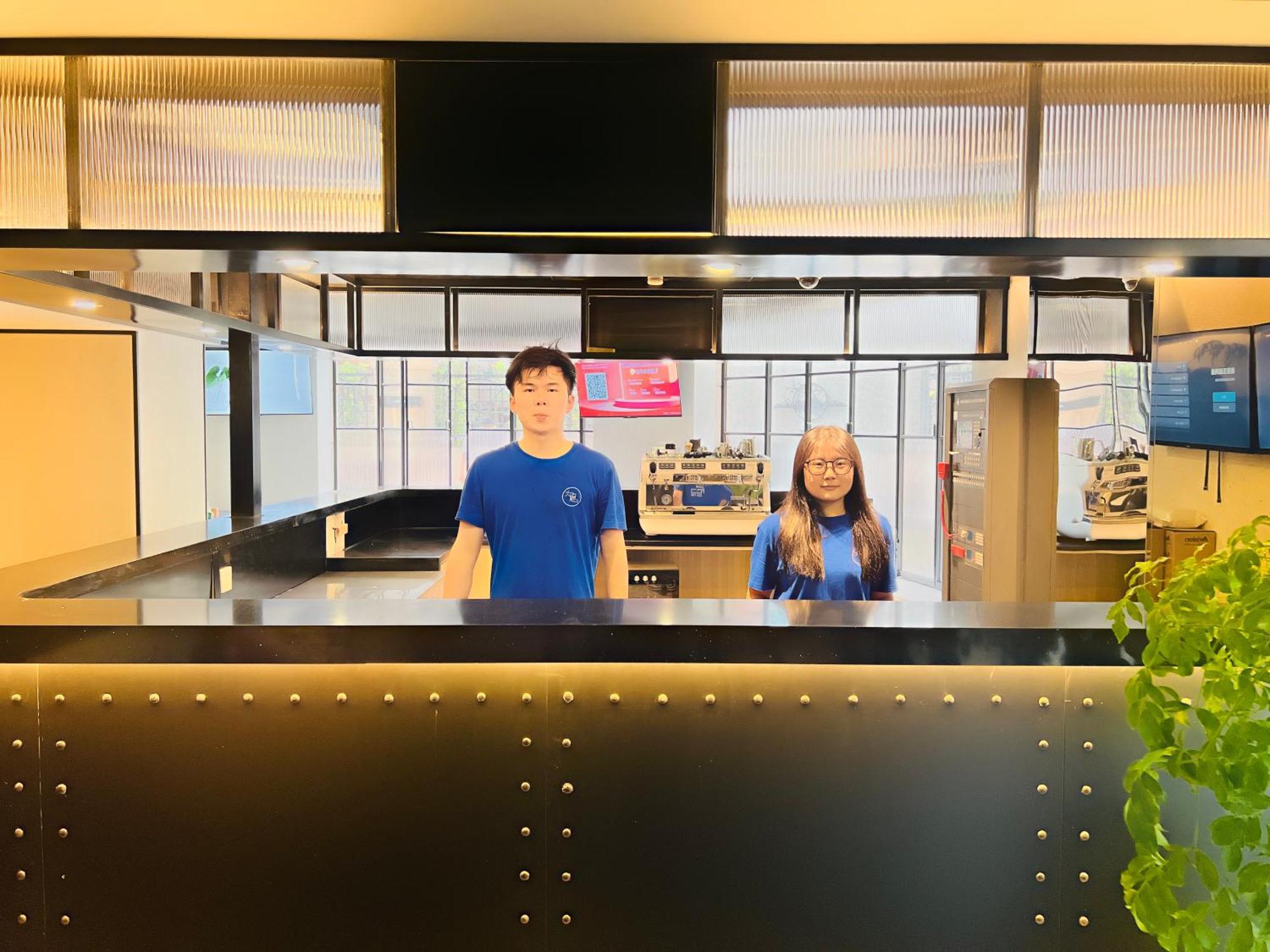 Dayin Garden Hotel -Near People'S Square & Nanjing Road-Large Social Area -Bar -Cafe -Gym -Free Laundry Luggage Storage -24H Front Desk-English Service 上海 外观 照片