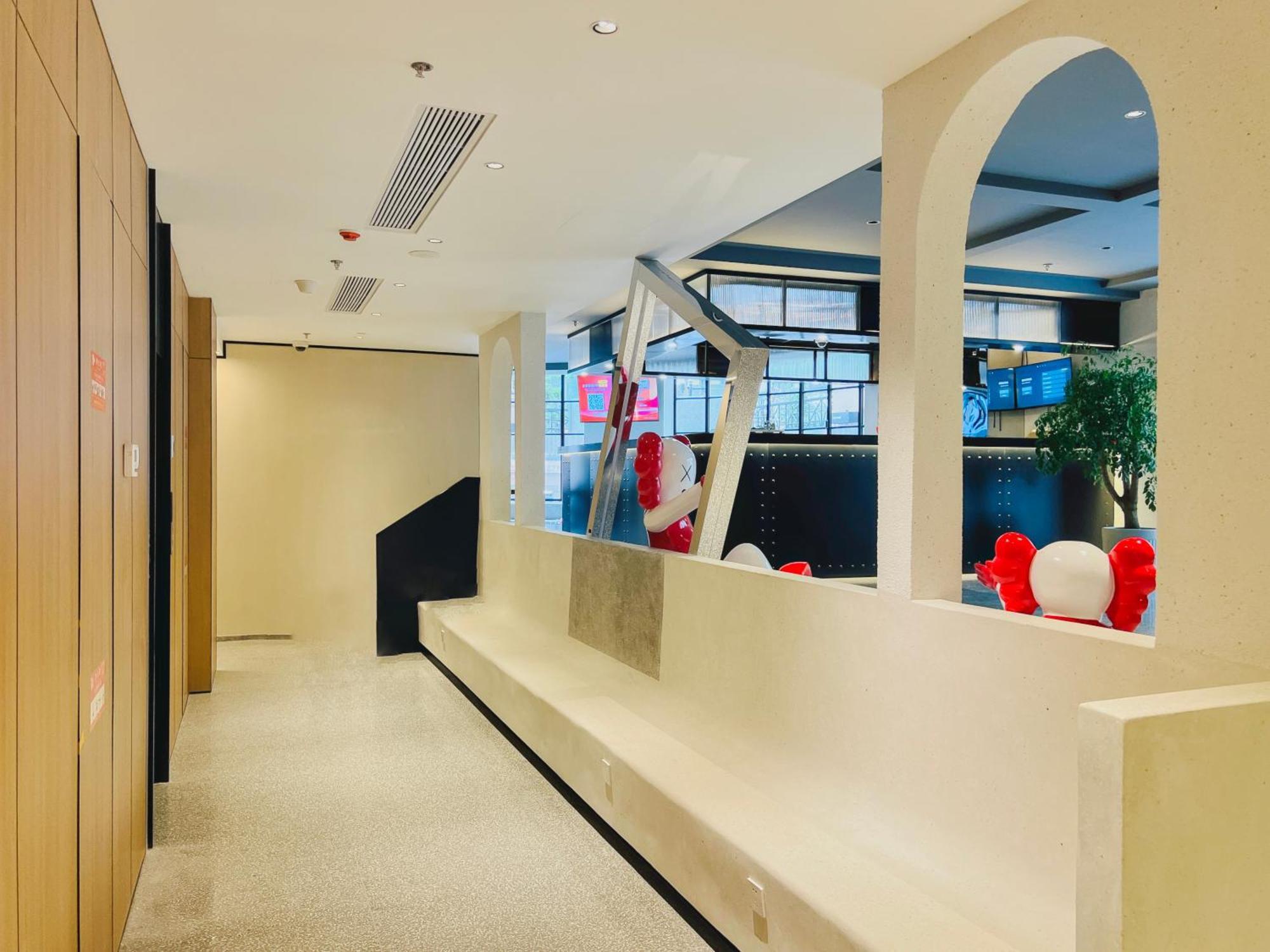 Dayin Garden Hotel -Near People'S Square & Nanjing Road-Large Social Area -Bar -Cafe -Gym -Free Laundry Luggage Storage -24H Front Desk-English Service 上海 外观 照片